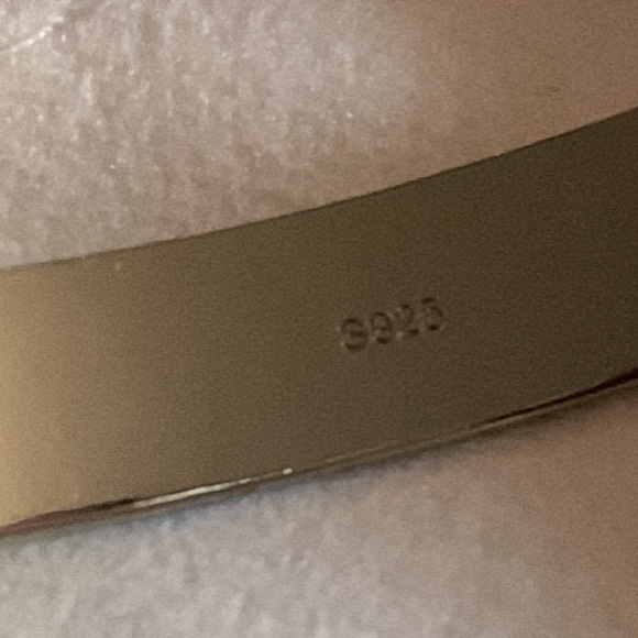 New sterling silver hoop earrings - Picture 4 of 4